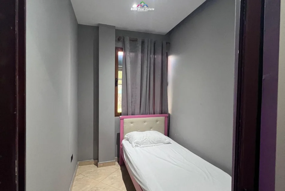 Tirane, jepet me qera Vile 3+1 Kati 1, 100 m² 470 € (prane Shkolles Sarina)