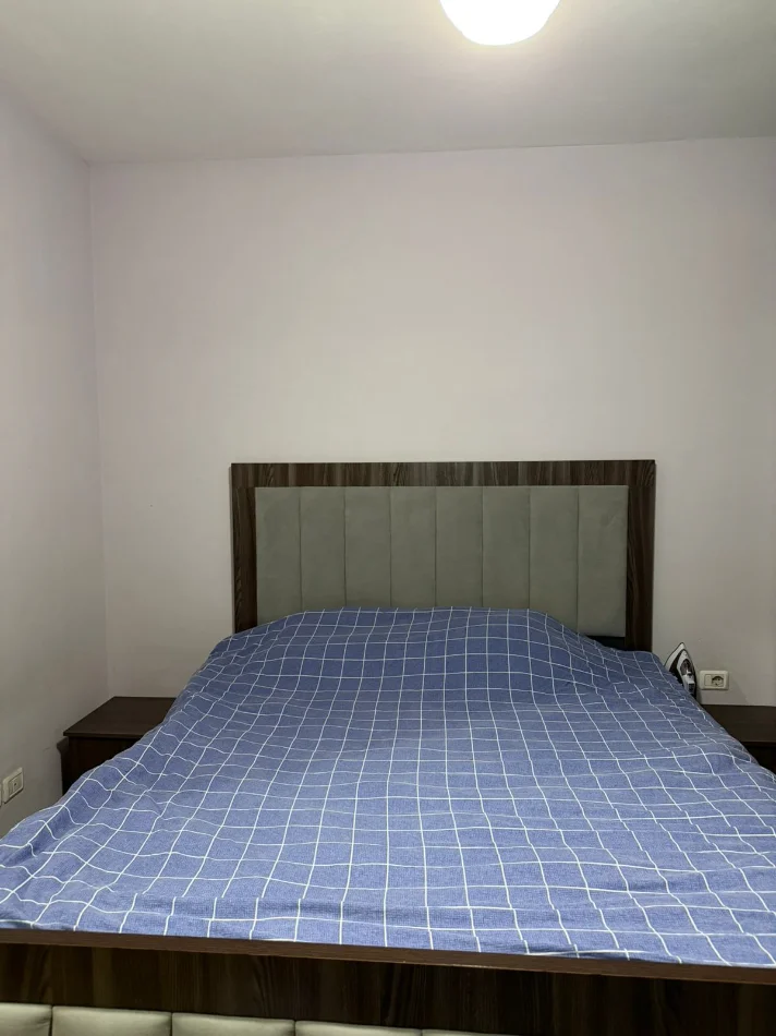 Tirane, jepet me qera apartament 1+1+Ballkon Kati 5, 60 m² 400 € (Astir)