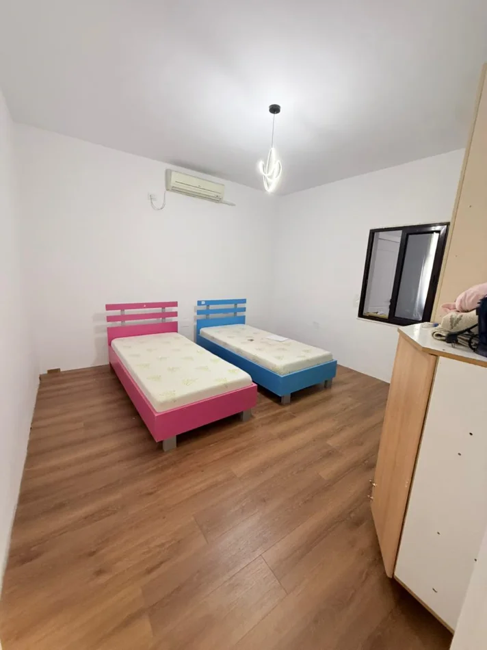 Tirane, jepet me qera apartament 2+1 Kati 2, 85 m² 600 € (Don Bosko)