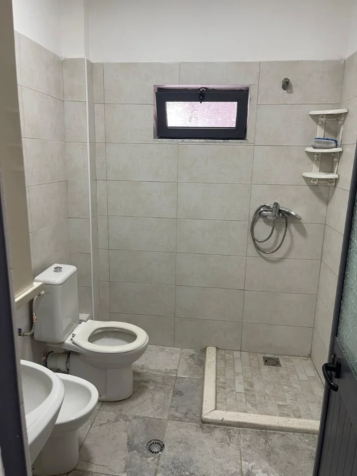 Tirane, shitet garsonier 1+1 , 48 m² 99.000 € (Rruga Ndre Mjeda)