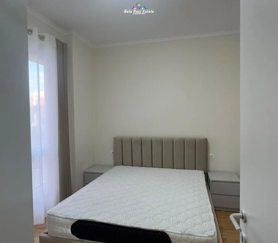 Tirane, jepet me qera apartament 2+1 Kati 7, 86 m² 680 € (Rrruga 5 Maj)