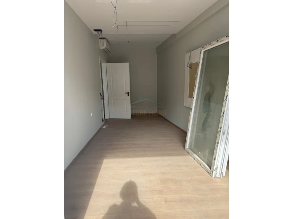 Tirane, shitet apartament 1+1 Kati 6, 74 m² 144.000 € (5 Maji)