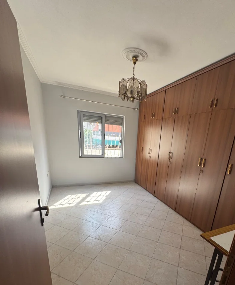 Tirane, shitet apartament 2+1 , 93 m² 145.000 € 