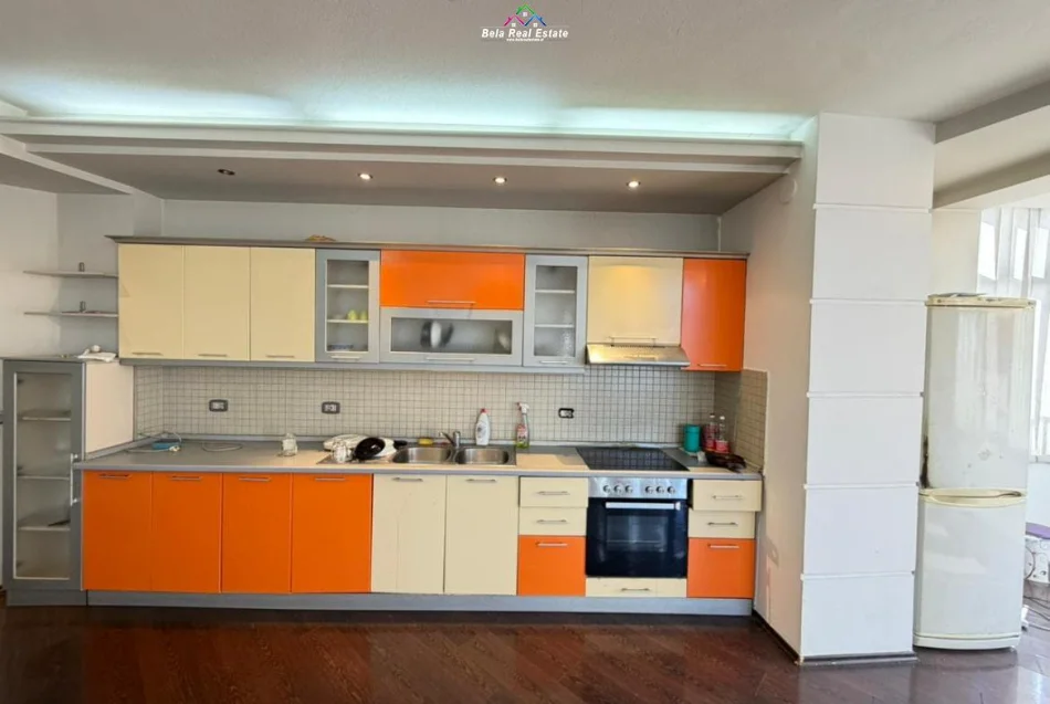 Tirane, shes apartament 2+1 Kati 5, 112 m² 263.000 € (Rruga Bill Klinton)
