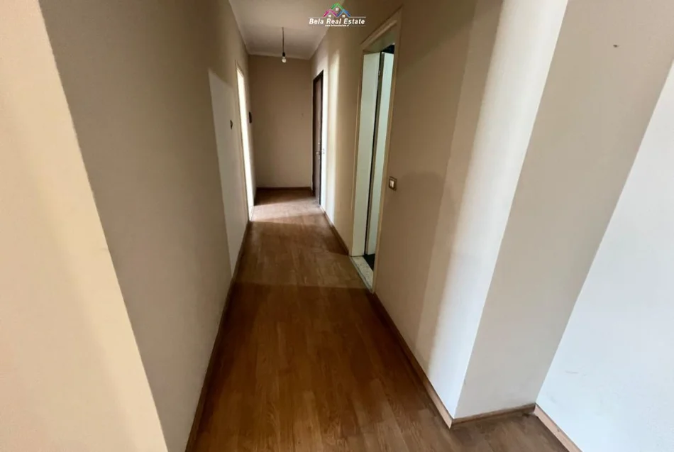 Tirane, jepet me qera zyre Kati 3, 130 m² 840 € (Rruga Teodor Keko)