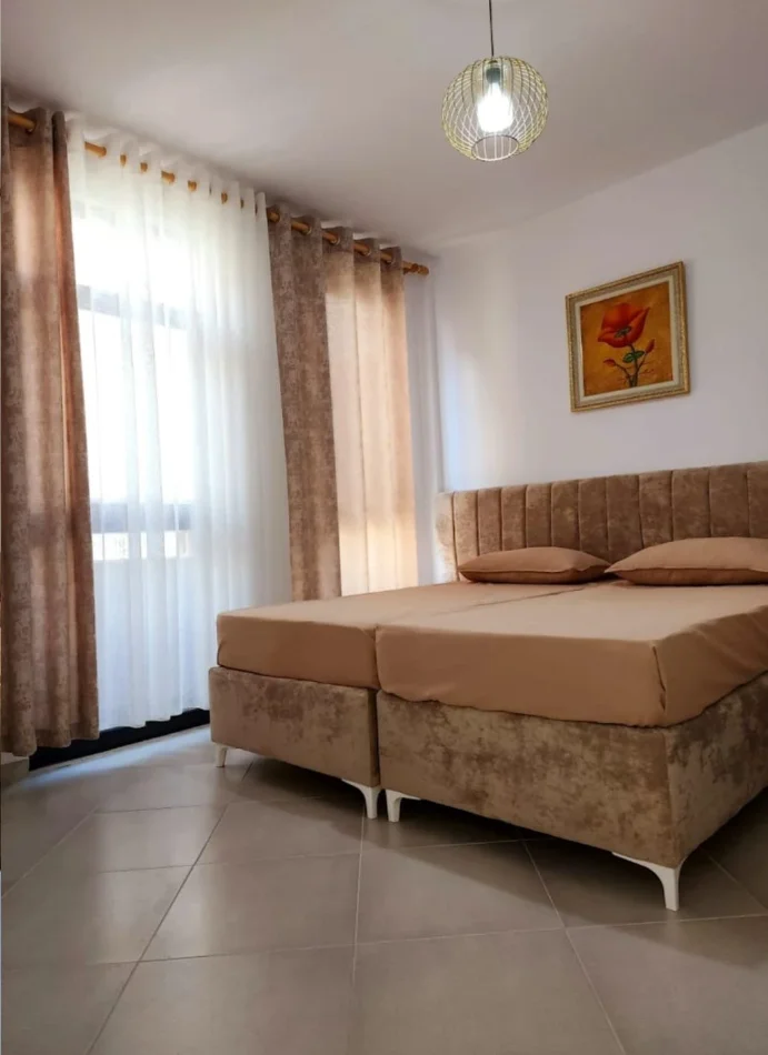 Tirane, jepet me qera apartament 1+1+Ballkon Kati 3, 50 m² 400 € (pranë Fakultetit të Mjekësisë)