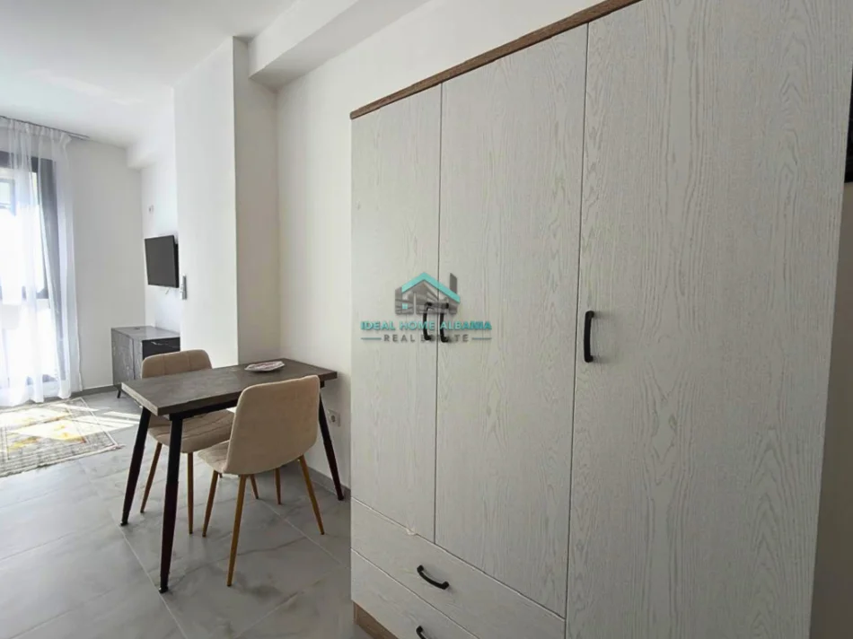 Vlore, jepet me qera garsonier Studio Kati 6, 45 m² 300 € (Lungomare, vlore)