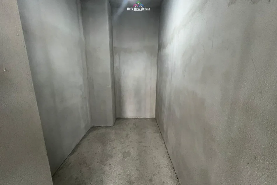 Tirane, jepet me qera zyre Kati 10, 130 m² 730 € (River Rezidence)