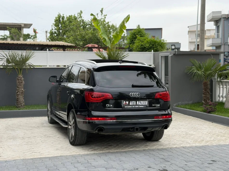 Fier, shes makine AUDI Q7-3.0 DIESEL TDI-PANORAMA-7 VENDSHE-FULL OPTIONS-NDERROHET Nafte, e zeze automatik Klima 285.000 km 9.300 €