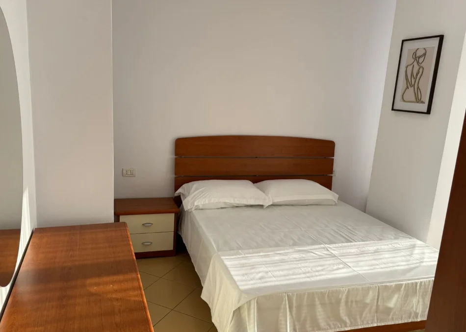 Shengjin, shitet apartament 1+1+Ballkon , 69 m² 100.000 € 