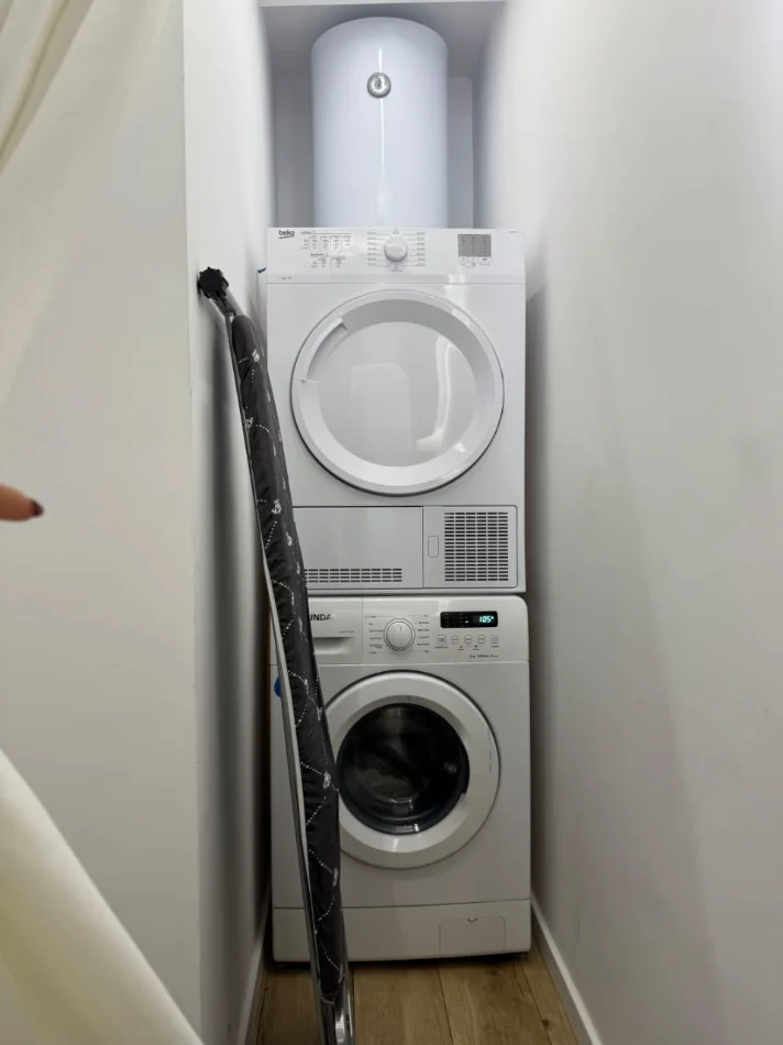Tirane, jepet me qera garsonier Kati 1, 40 m² 550 € (Rruga e Kavajes)