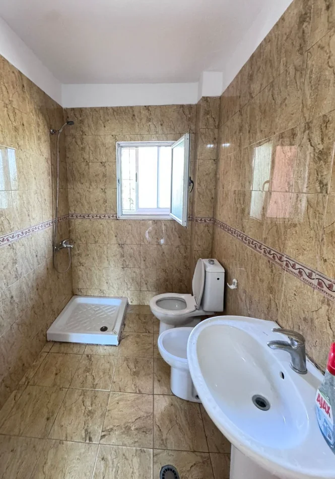 Tirane, shitet apartament 1+1 , 58 m² 115.000 € 