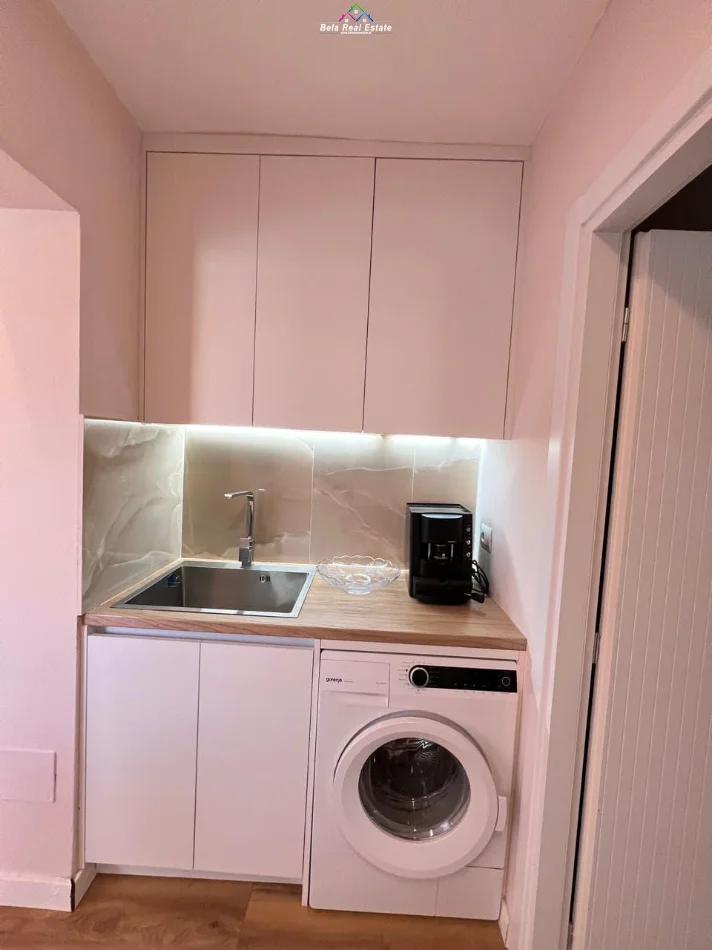 Tirane, jepet me qera apartament 1+1 Kati 5, 60 m² 630 € (Rruga Mine Peza, prane Grand Taxi)