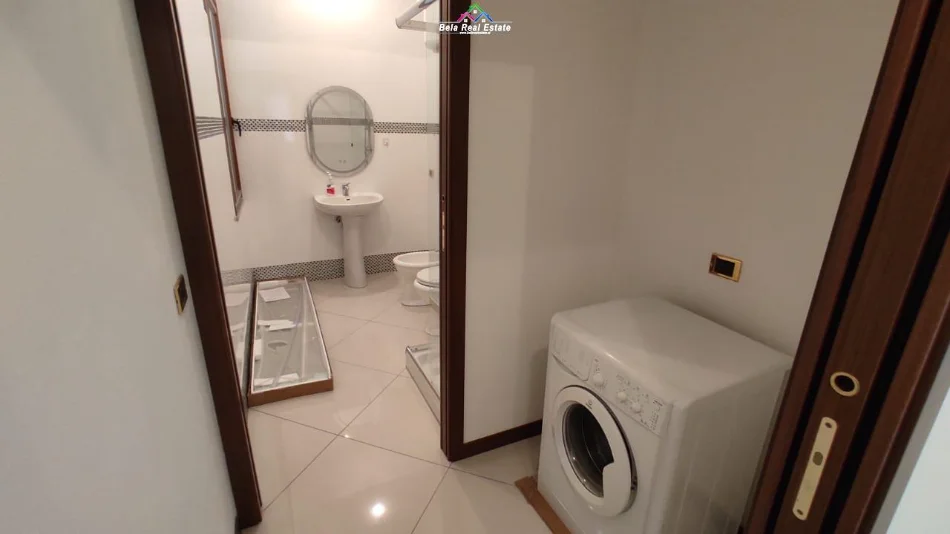 Tirane, jepet me qera apartament 1+1 Kati 2, 70 m² 470 € (Kinostudio)