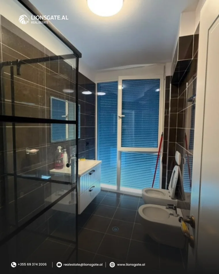 Tirane, jepet me qera apartament 2+1 Kati 2, 67 m² 750 €