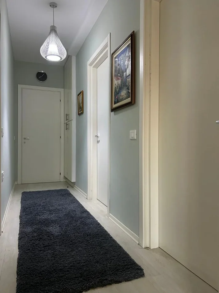 Tirane, jepet me qera apartament 3+1+Ballkon Kati 4, 123 m² 850 € (Jordan Misja)