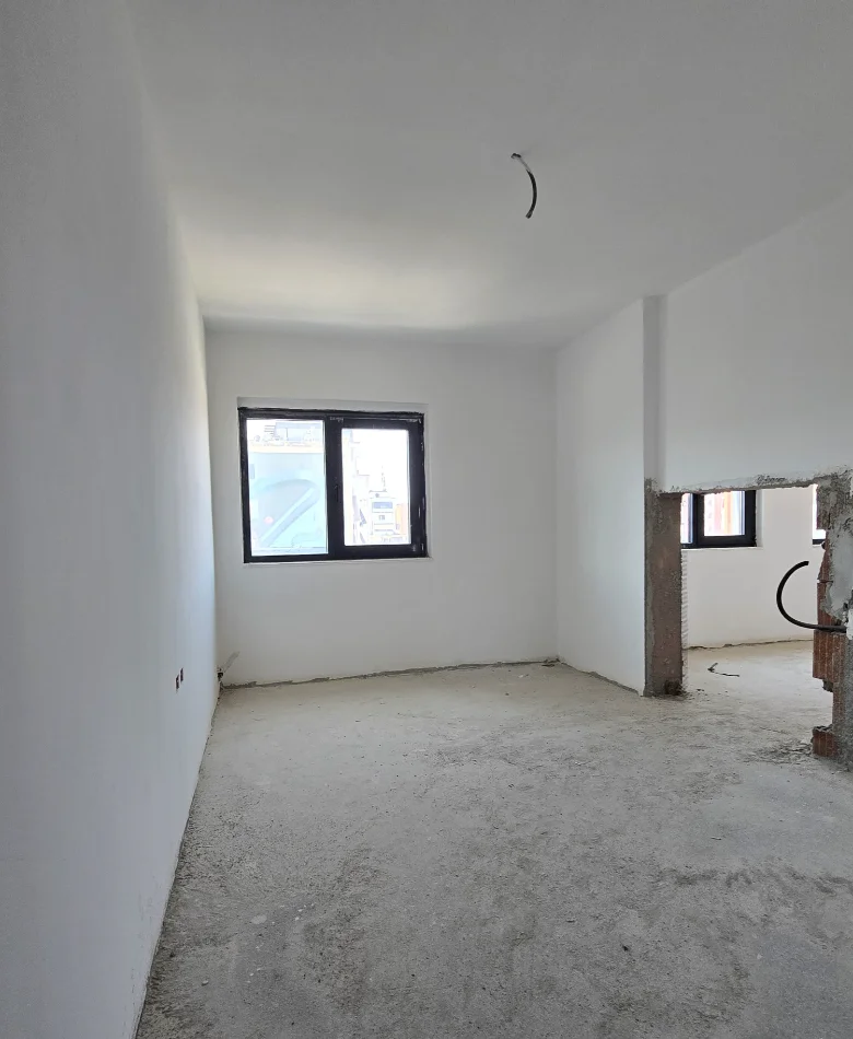 Tirane, shitet apartament 3+1 , 151 m² 340.000 € 