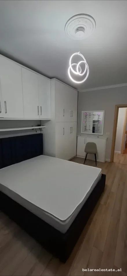 Tirane, shitet apartament 1+1 Kati 2, 57 m² 132.000 € (Rruga Zallit)