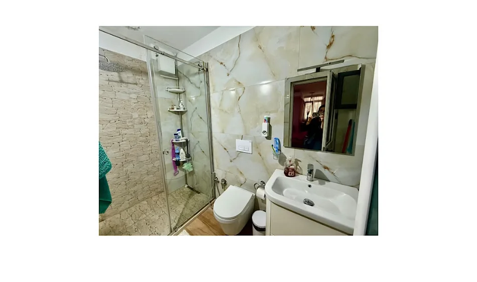 Tirane, jepet me qera apartament 2+1 Kati 1, 112 m² 1.000 € 