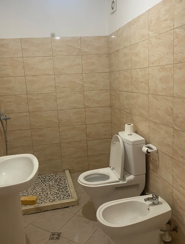Tirane, shitet apartament 2+1 , 87 m² 115.000 € 