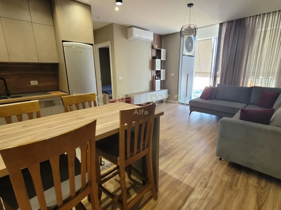 Tirane, jepet me qera apartament 1+1 Kati 5, 94 m² 800 € (Fiori Di Bosco)