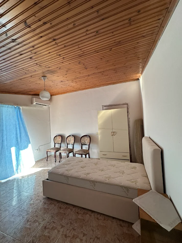 Tirane, jepet me qera apartament 1+1 Kati 3, 60 m² 480 € (Komuna e Parisit)