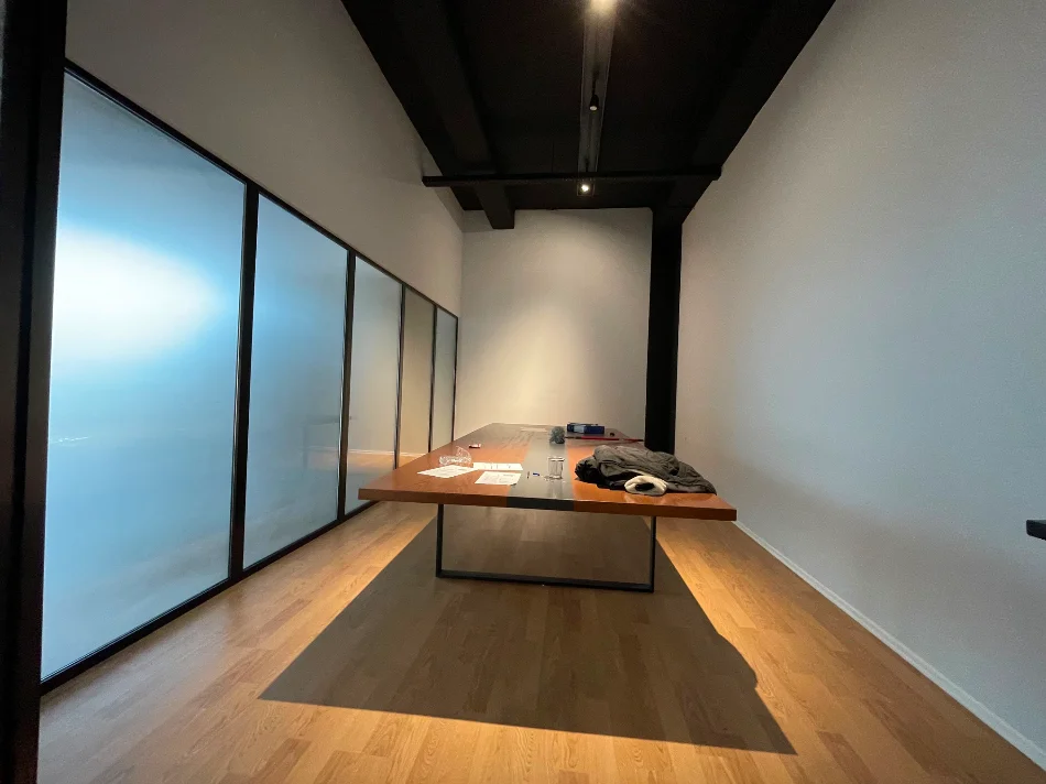 Tirane, jepet me qera ambjent biznesi Kati 2, 500 m² 5.500 € (TEG)