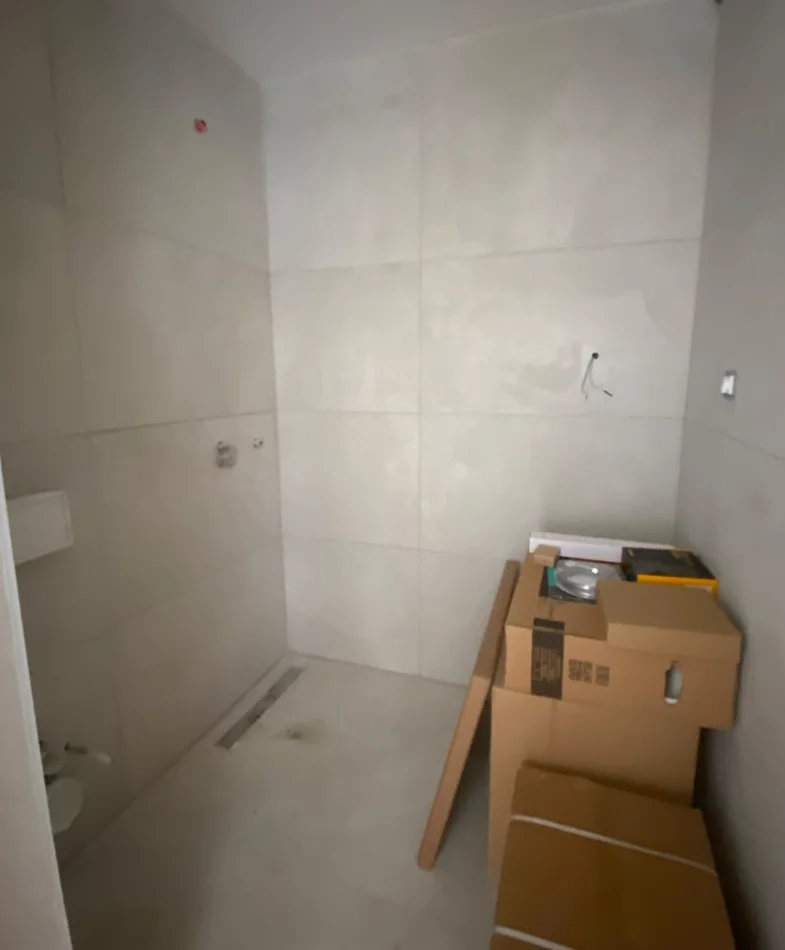 Tirane, shitet apartament 1+1 , 47 m² 132.000 € 