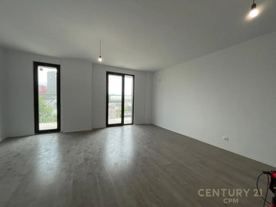 Tirane, shes apartament 2+1 Kati 2, 153 m² 566.100 € (Rruga e Kosovareve)