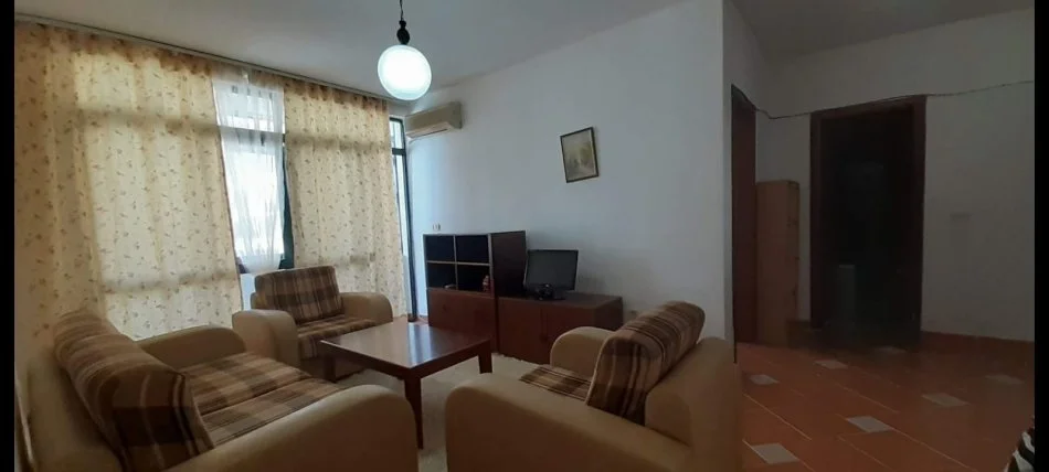 Tirane, jepet me qera apartament 1+1+Ballkon Kati 8, 70 m² 600 € (MYSLYM SHYRI)