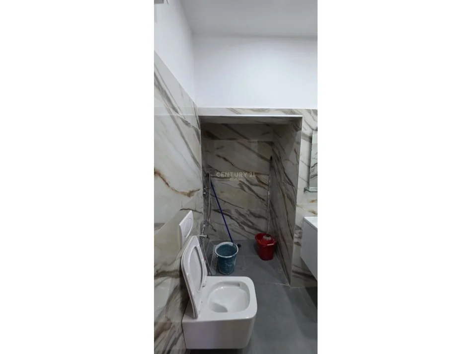 Tirane, shes apartament 2+1 Kati 3, 80 m² 165.000 € (Ish Restorant Durrsi)