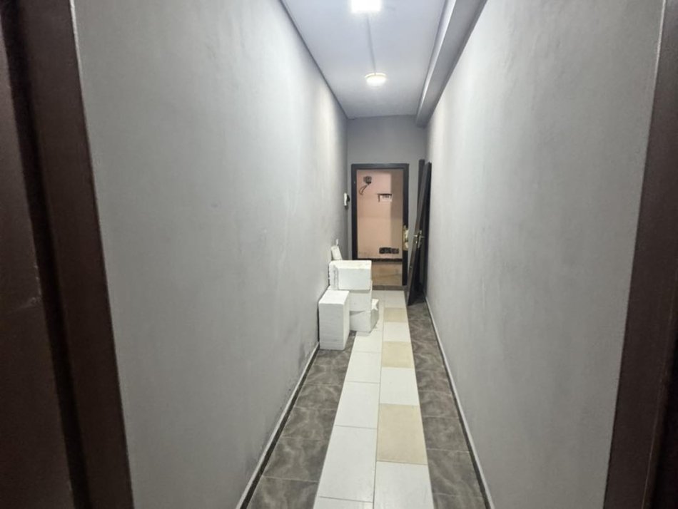TE MYSLYM SHYRI JAPIM ME QERA 2 APART NGA 1+1 PER ZYRE DHE/OSE BANIM, 500 Euro/secili