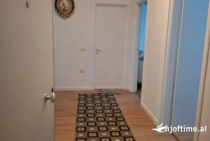 Te Fresku, jap 2+1+2+Ballkon, Kati 4, 101 m²  (pasticeri Melisa, Rruga e Thesarit)