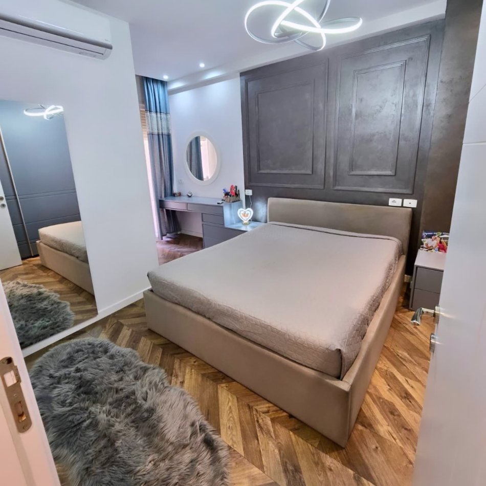 Tirane, shitet apartament , 90 m² 179.000 € 