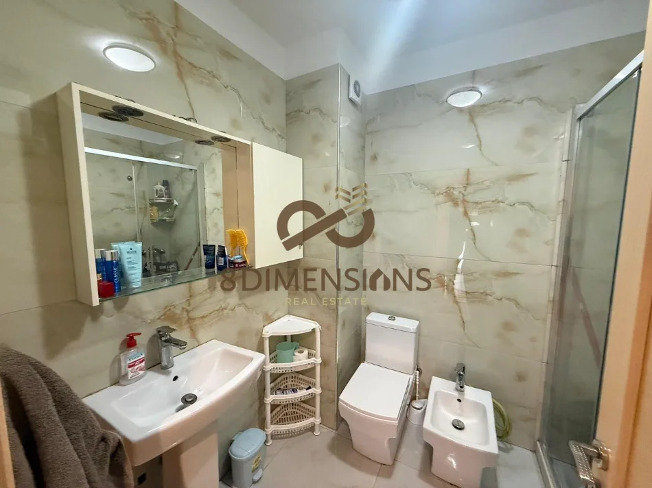Tirane, shitet apartament 3+1+Ballkon Kati 4, 120 m² 315.000 € (kopshti botanik)