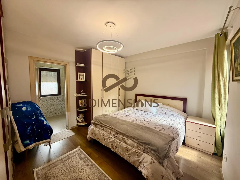 Tirane, shitet apartament 3+1+Ballkon Kati 4, 120 m² 315.000 € (kopshti botanik)