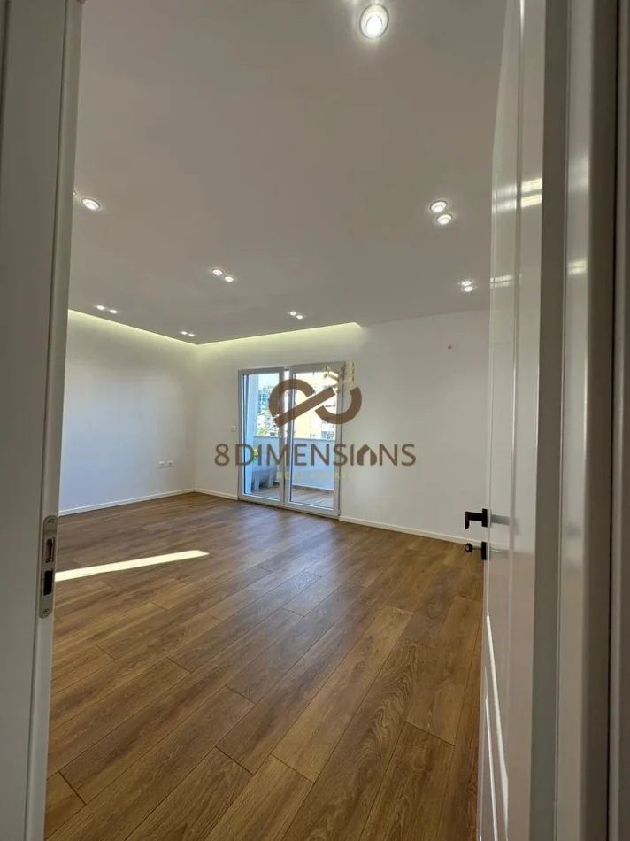 Tirane, shitet apartament 2+1+Ballkon Kati 4, 75 m² 193.000 € (Mine Peza)