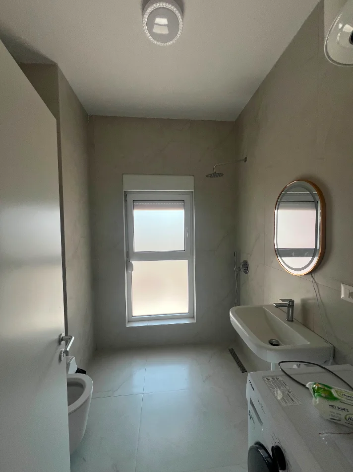 Tirane, jepet me qera apartament 1+1+Ballkon Kati 4, 60 m² (Rruga Pasho Hysa)