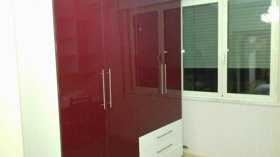 Tirane, jepet me qera apartament 1+1+Aneks+Ballkon Kati 5, 72 m² 550 € (Rr. E Kavajes te Spitali Gjerman)