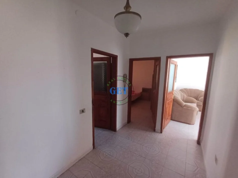 Durres, shitet apartament 2+1 Kati 3, 75 m² 87.000 € (Prane Stadiumit)
