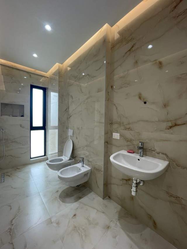 Tirane, jepet me qera apartament 2+1+A+BLK Kati 9, 110 m² 600 Euro (Dibres)