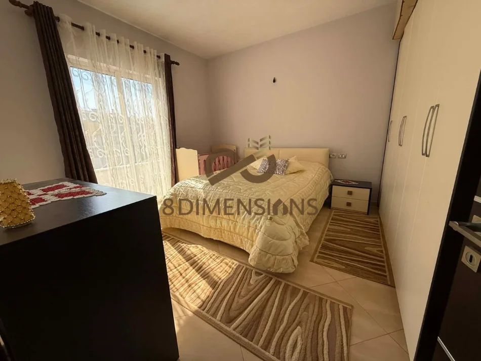 Tirane, jepet me qera apartament 3+1+Ballkon Kati 2, 90 m² 650 € (shkoze)