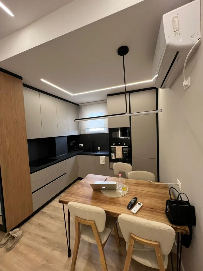 Tirane, shitet apartament 1+1 , 74 m² 187.000 € (Selvia)