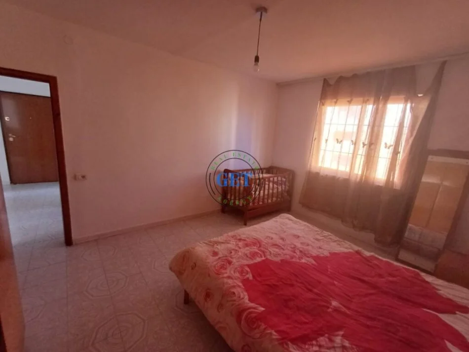 Durres, shitet apartament 2+1 Kati 3, 75 m² 87.000 € (Prane Stadiumit)