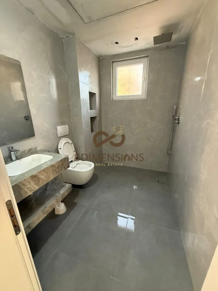 Tirane, jepet me qera apartament 3+1+Ballkon Kati 2, 90 m² 650 € (shkoze)