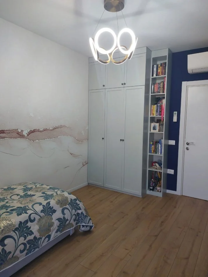 Tirane, jepet me qera apartament 2+1+Ballkon Kati 9, 90 m² 750 € (Fiori Di Bosko)