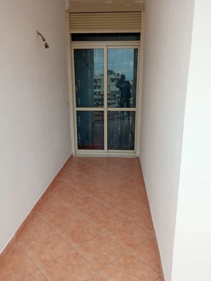 Durres, shes apartament 2+1+Ballkon Kati 4, 104 m² 135.000 € (Lagja 5 ,Durres 135.000 EURO)