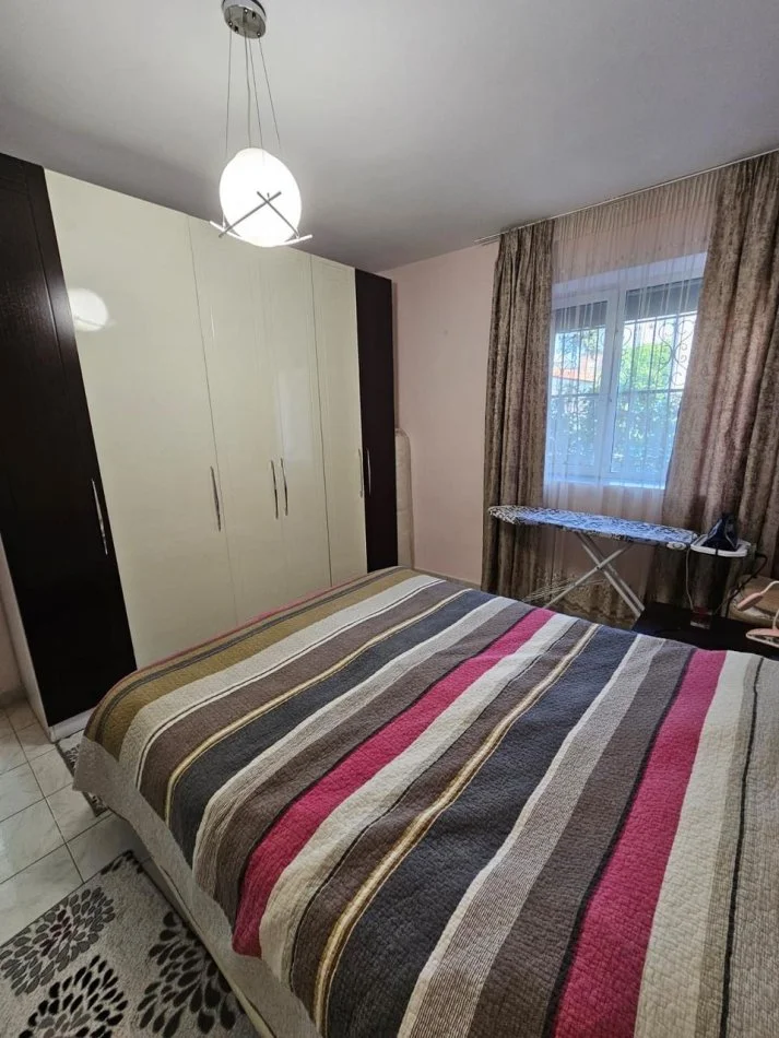 Tirane, shitet apartament 2+1 Kati 1, 170 m² 199.000 € (Te Ambasada Amerikane)