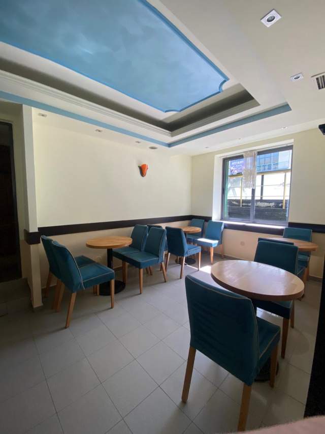 Tirane, jepet me qera lokal Kati 0, 150 m² 600 Euro (rruga e dibres)