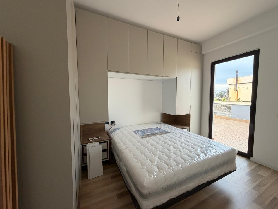 Vlore, shitet nga Pronari, pa-komision apartament+verande | Penthouse 2+1+Aneks+Ballkon Kati 10, 106 m² 199.999 € (Rruga Transballkanike)
